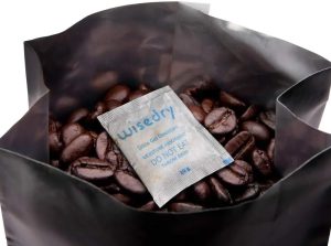 Silica gel packets used for everyday moisture control